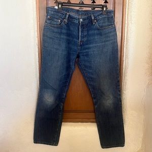 Levi’s cropped and tapered 501 CT 29x32 dark denim